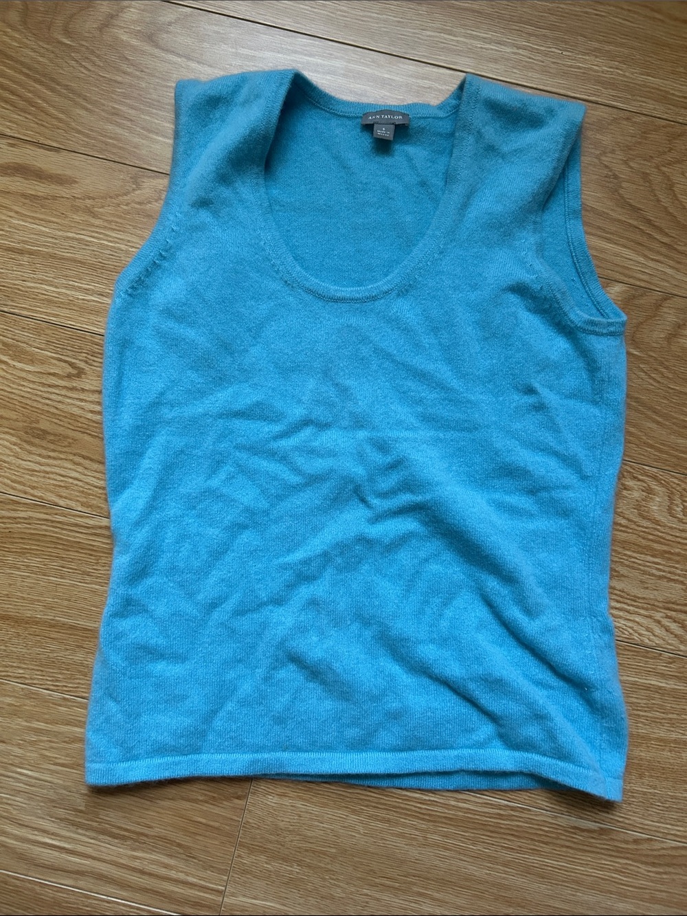 Ann Taylor Turquoise Sleeveless Cashmere Tank